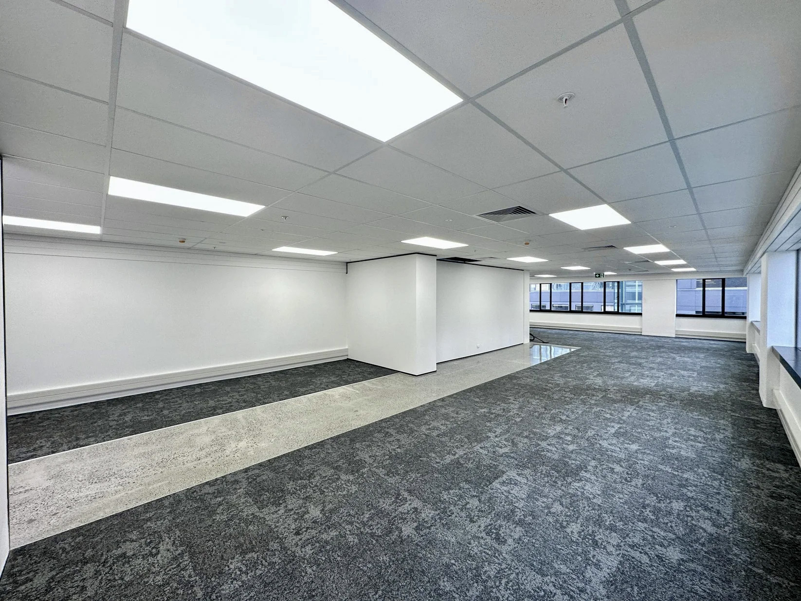 8C/17 Albert Street open office