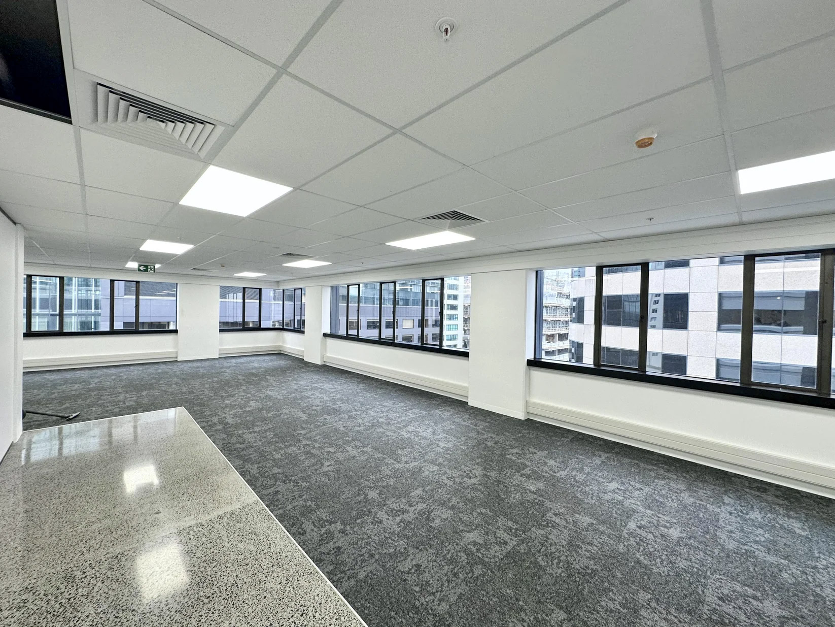 8C/17 Albert Street office view